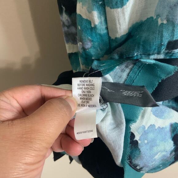 Simply Vera Vera Wang Water Color Top Size Large - Picture 11 of 11